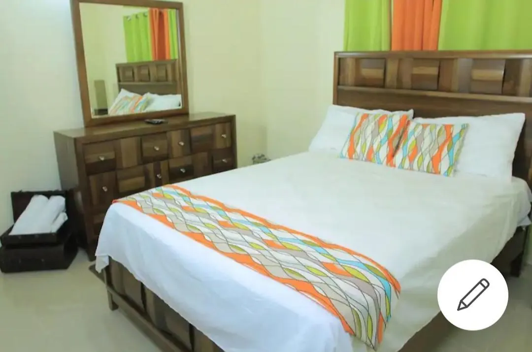 Villa 3 Bedrooms. 3 Bath Villa. Pool. Super Suite Ocho Rios