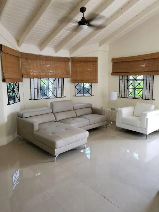 Villa 3 Bedrooms. 3 Bath Villa. Pool. Super Suite Ocho Rios Jamaica
