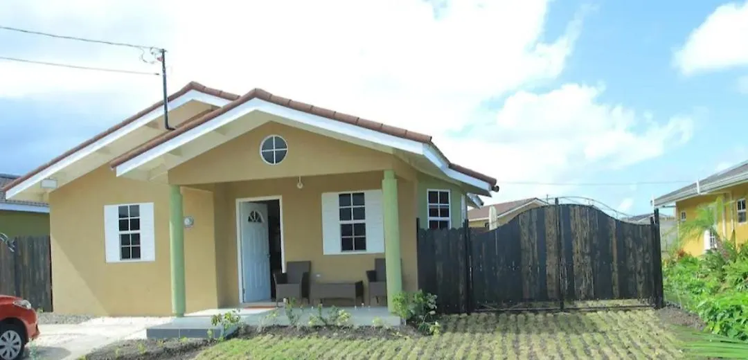 3 Bedrooms. 3 Bath Villa. Pool. Super Suite Ocho Rios